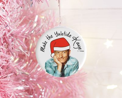Make the Yuletide Kaye Christmas ornament