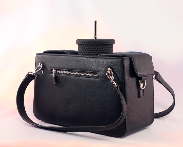 The Holliday bag in Noir